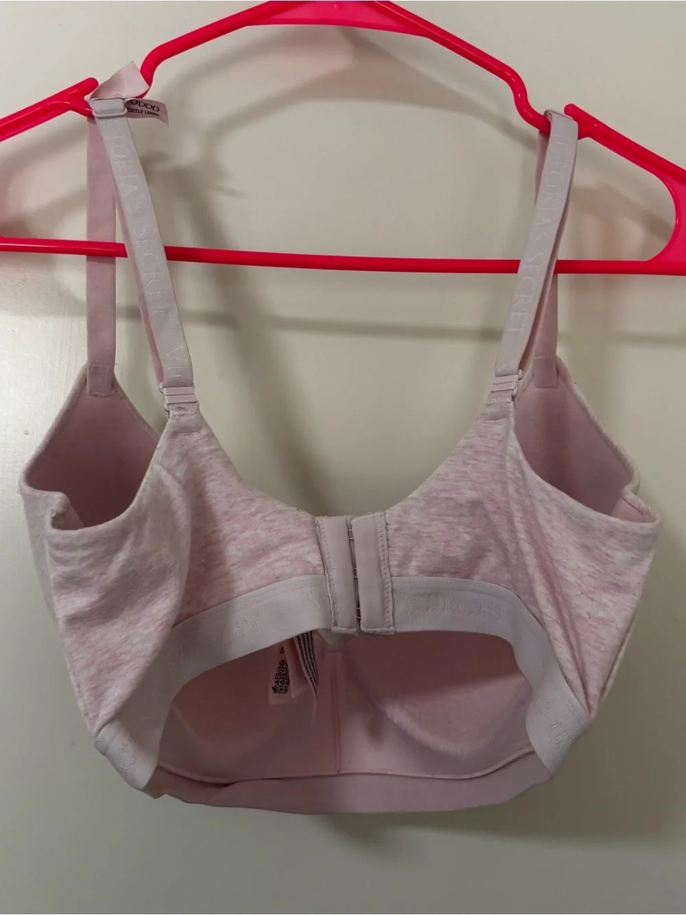 Victoria’s Secret tshirt lightly lined wireless bra light pink 36DDD